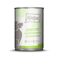 leckeres Rind an gekochten Kartoffeln mit knackigen Erbsen Varianten Bild